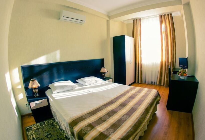 בית מלון כפרי Green Hosta