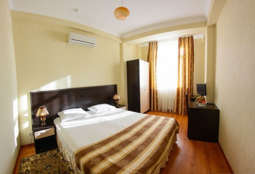 בית מלון כפרי Green Hosta