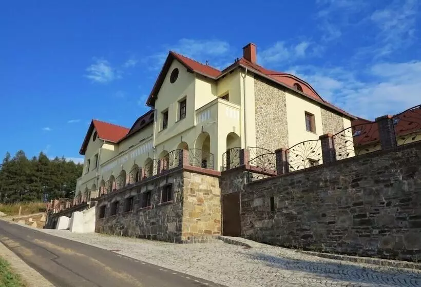 ホテル Leśny Kurort W Gierczynie