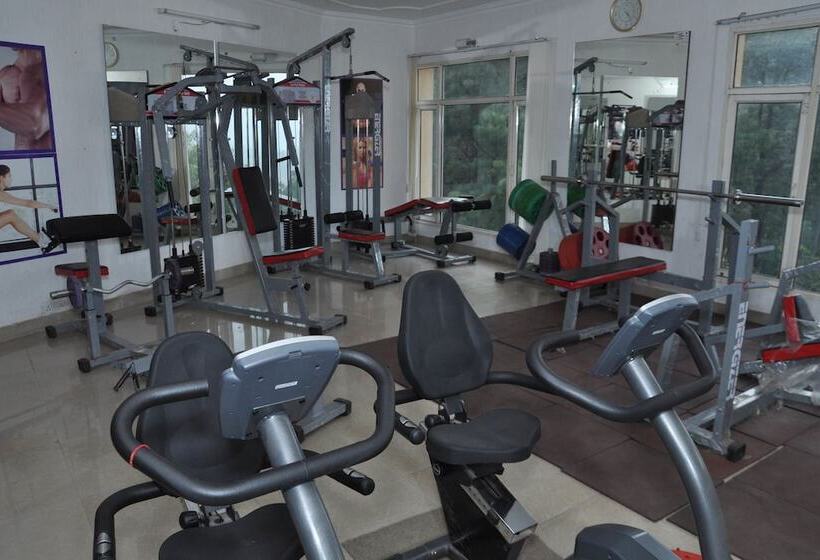 בית מלון כפרי Neovedic Resort By Oyo Rooms