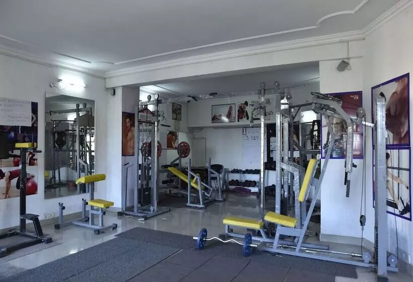 هتل Neovedic Resort By Oyo Rooms