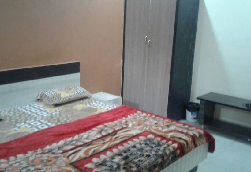 בית מלון כפרי Rajvansh