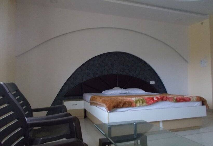 בית מלון כפרי Rajvansh