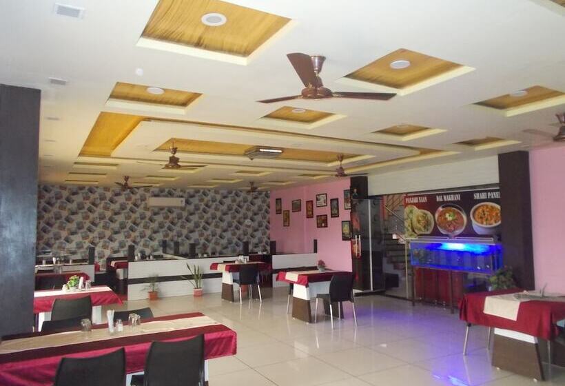 בית מלון כפרי Rajvansh