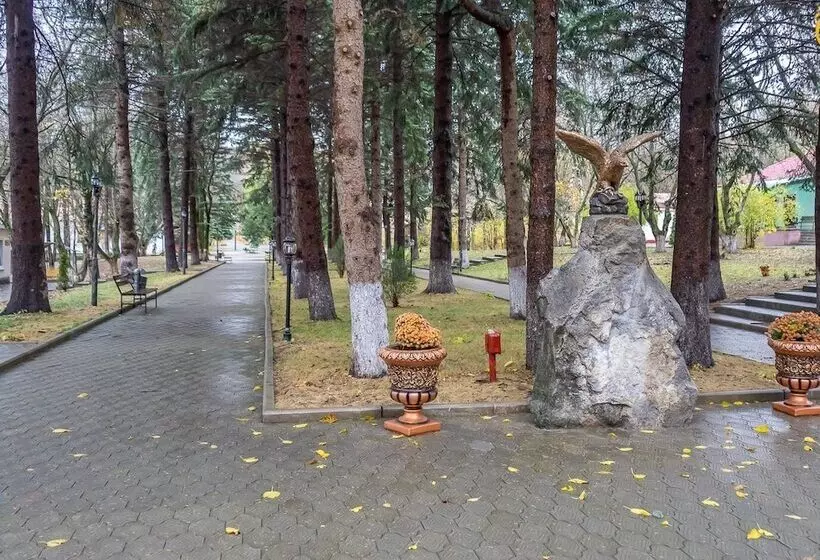 ホテル Sanatoriy Geolog Kazakhstana