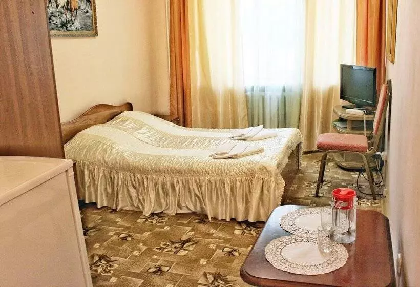 ホテル Sanatoriy Geolog Kazakhstana