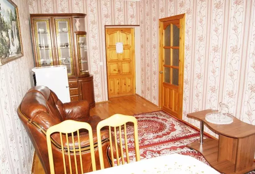 ホテル Sanatoriy Geolog Kazakhstana