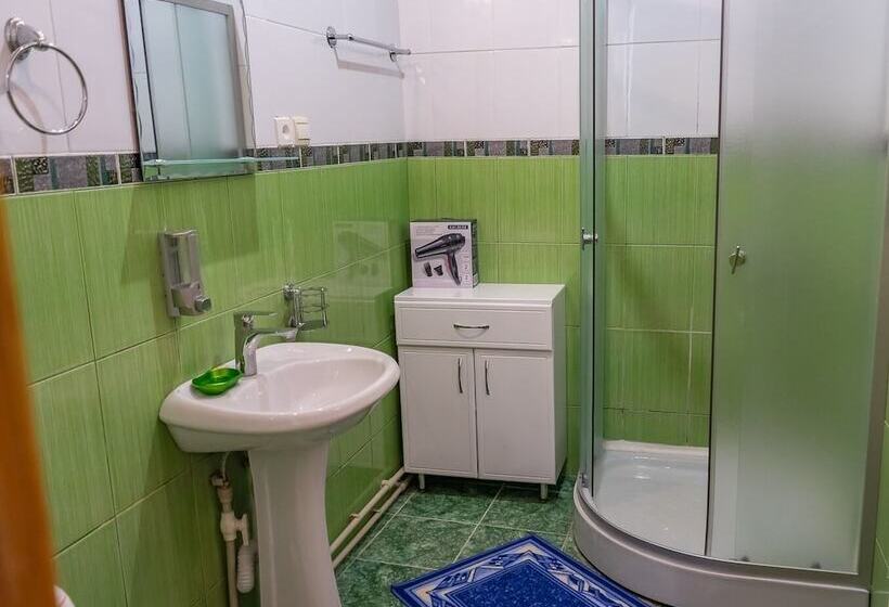 호텔 Sanatoriy Geolog Kazakhstana