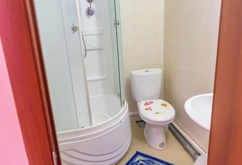 호텔 Sanatoriy Geolog Kazakhstana