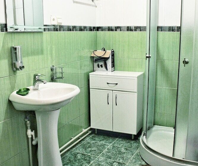 호텔 Sanatoriy Geolog Kazakhstana