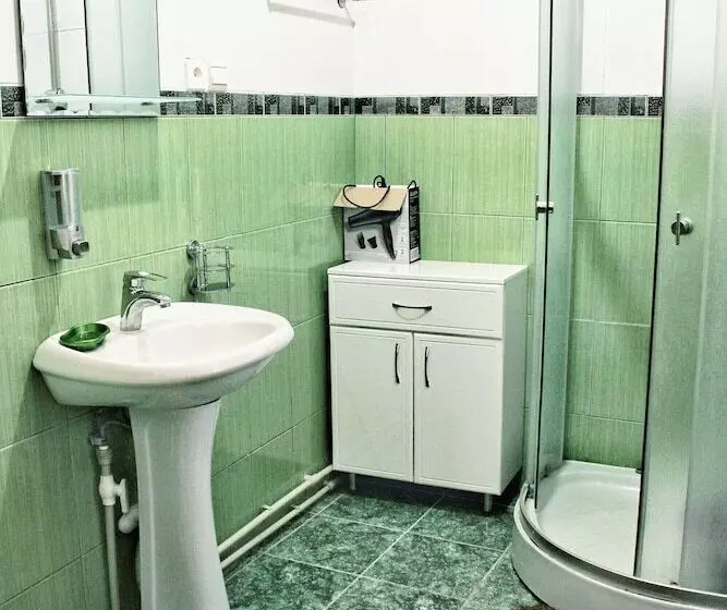 ホテル Sanatoriy Geolog Kazakhstana