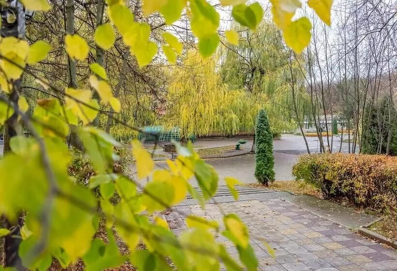 ホテル Sanatoriy Geolog Kazakhstana