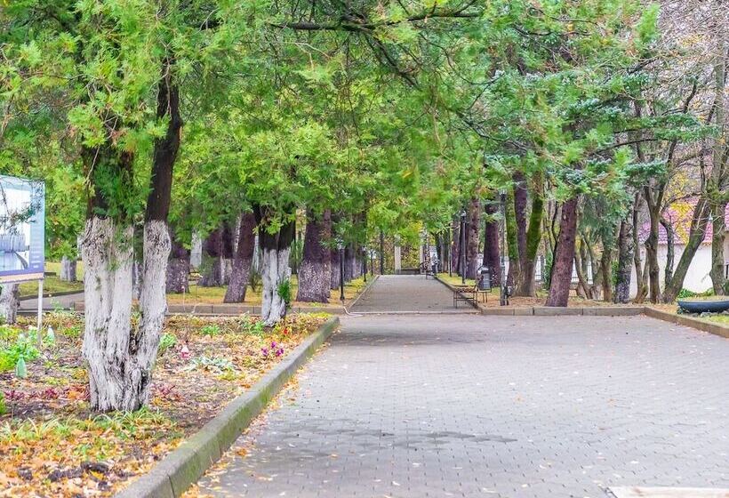 호텔 Sanatoriy Geolog Kazakhstana