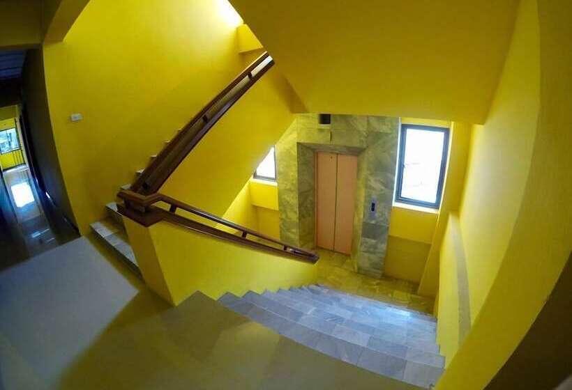 בית מלון כפרי The Room Padangbesar