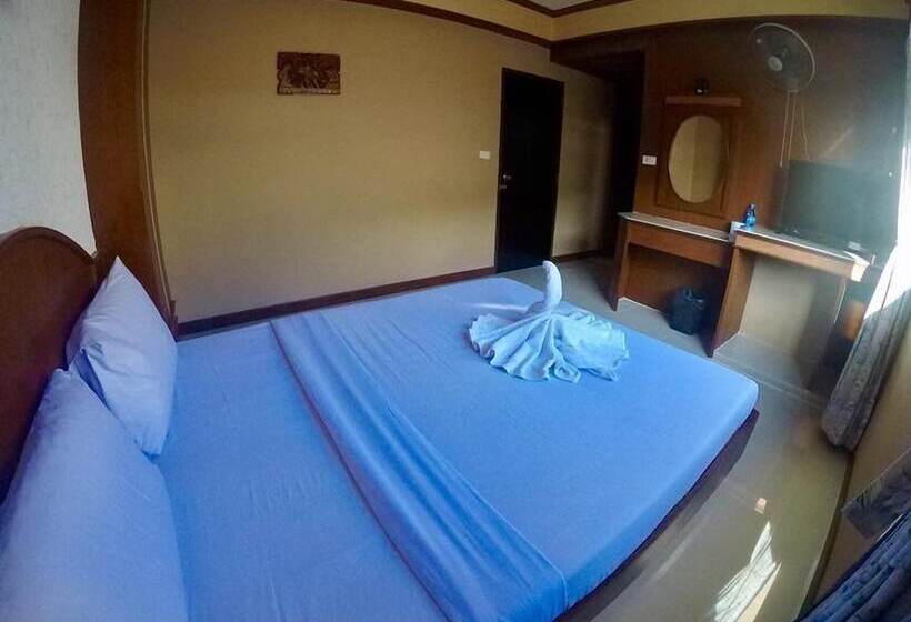 בית מלון כפרי The Room Padangbesar