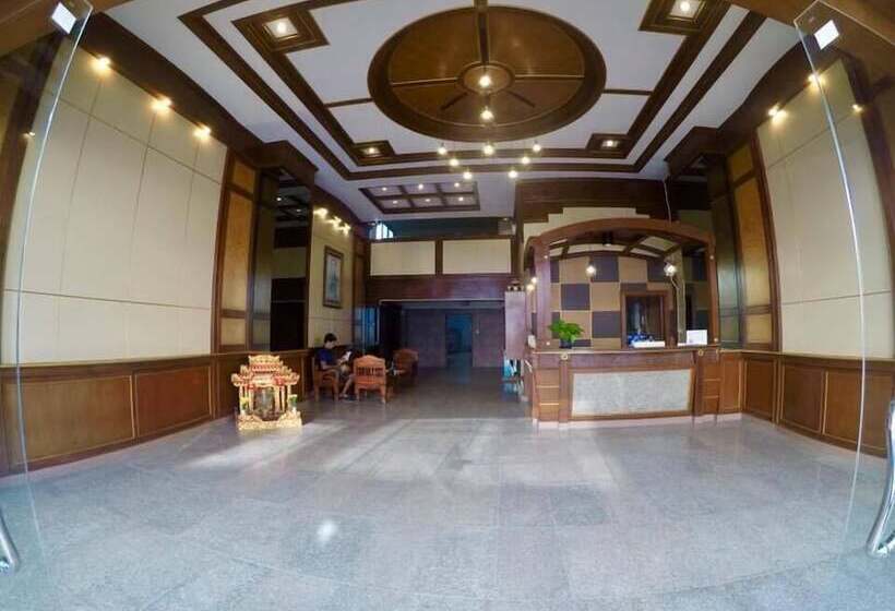 בית מלון כפרי The Room Padangbesar