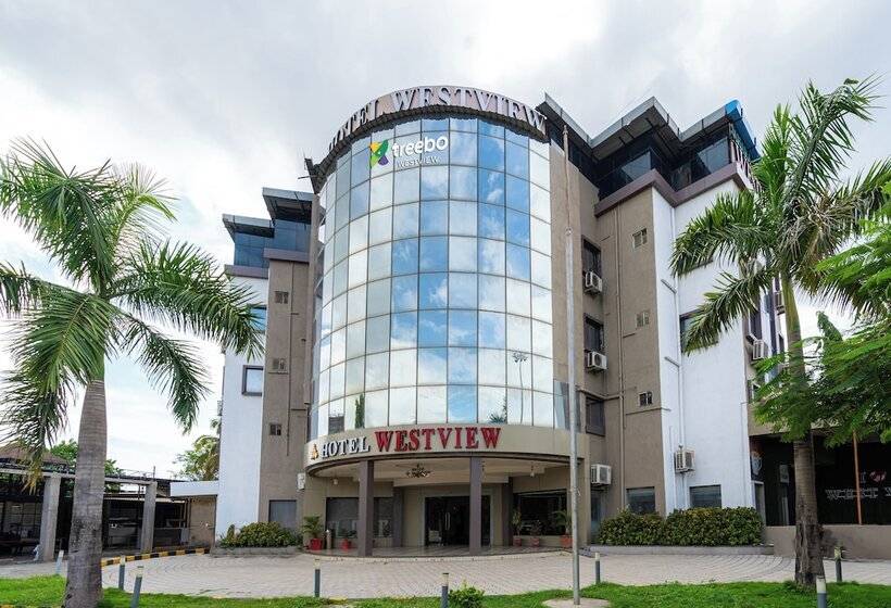 Отель Treebo Westview