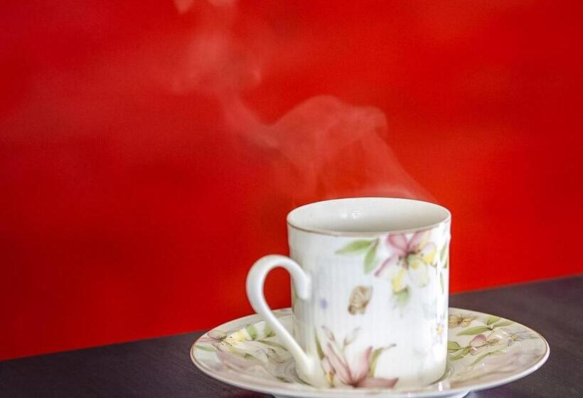 Pension Guest Cafe Kuchikumano