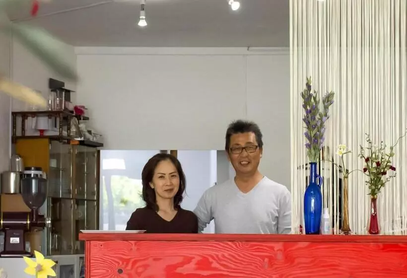 ペンション Guest Cafe Kuchikumano