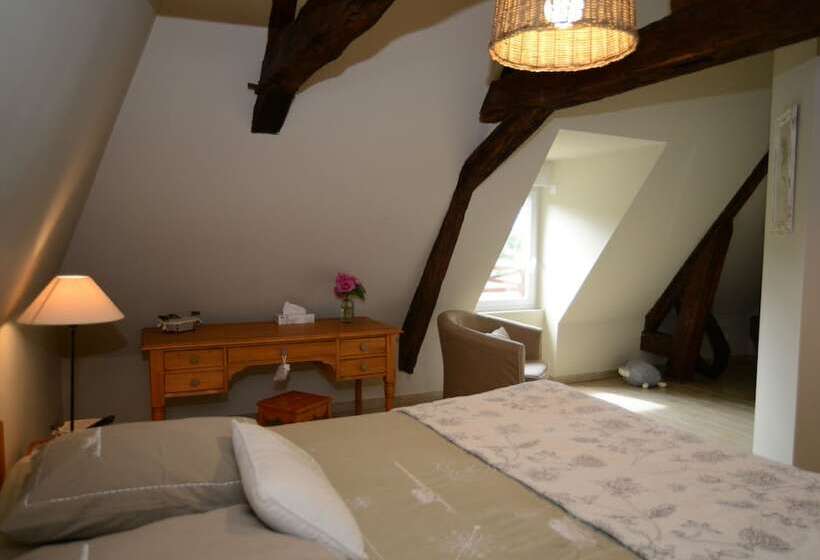 بنسيون La Forcerie De Chatelais