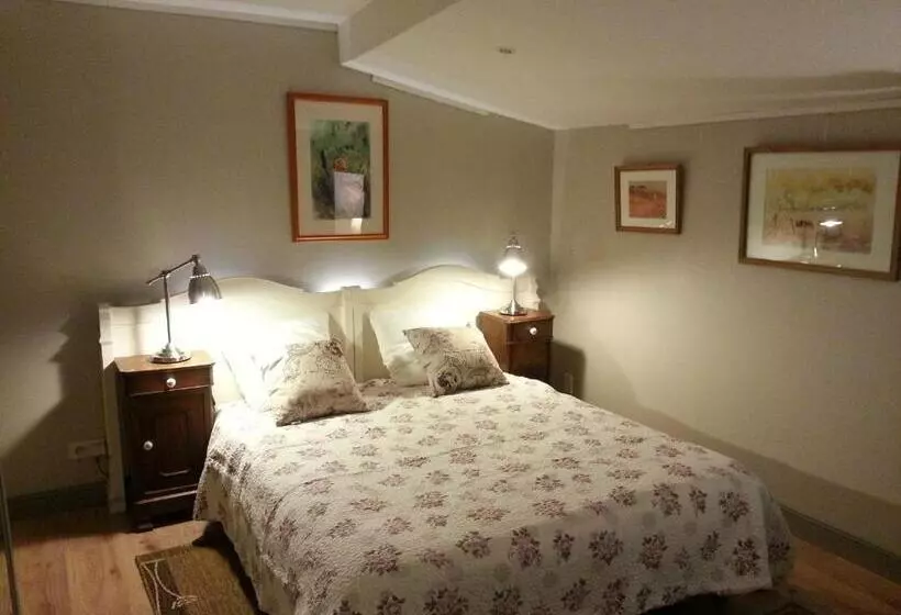 Majatalo Relais St Jacques   Roanne