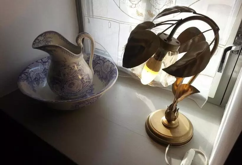 Majatalo Relais St Jacques   Roanne