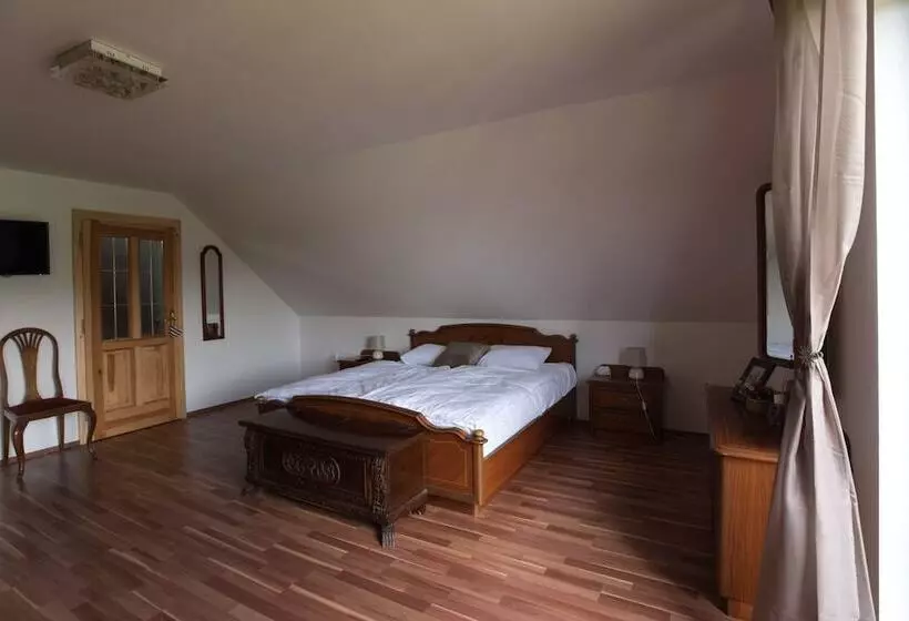 Majatalo Ubytování Staré Hutě   South Bohemia