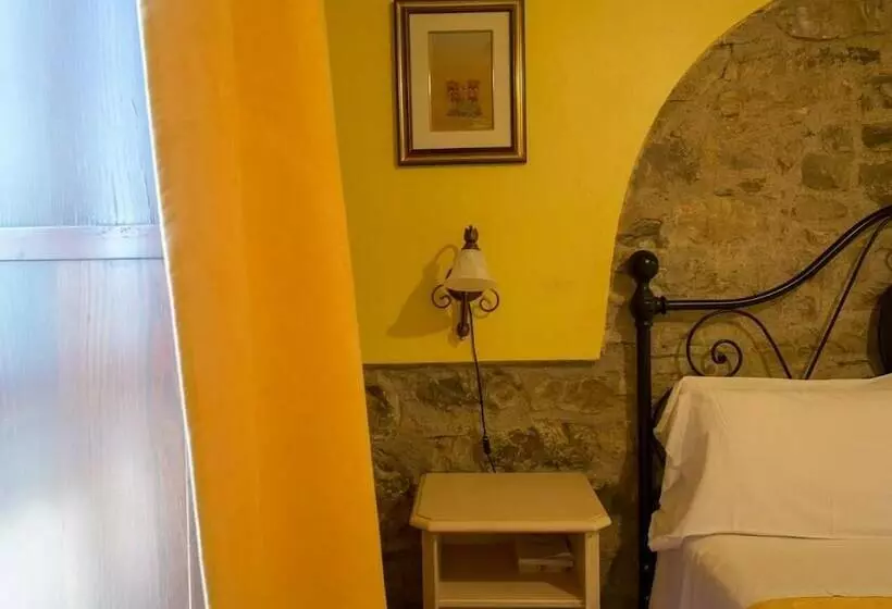 Aamiaismajoitus (B&B) La Foresteria San Leo