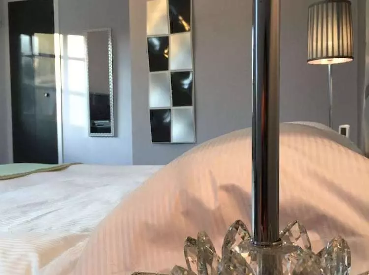 Aamiaismajoitus (B&B) No16 Chambre D Hôtes