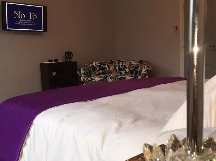 Aamiaismajoitus (B&B) No16 Chambre D Hôtes