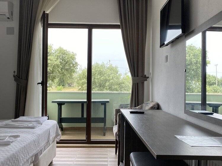 Güneş Yönü Omay Otel