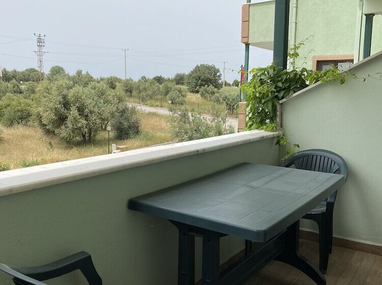 Güneş Yönü Omay Otel