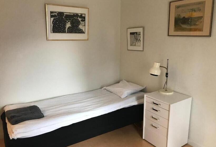 Hostel Hellidens Slott