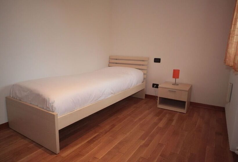 簡易ホテル Albergo Diffuso Valcellina Val Vajont In Cimolais