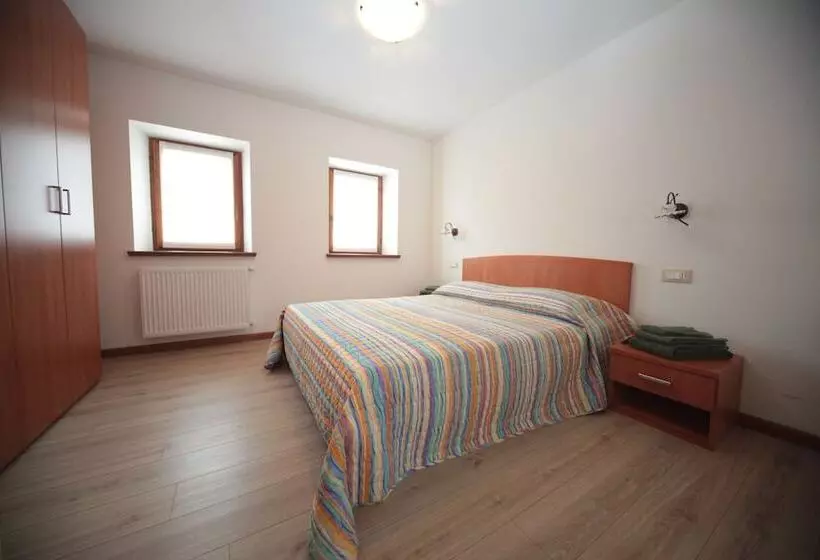 Hostelli Albergo Diffuso Valcellina Val Vajont In Cimolais