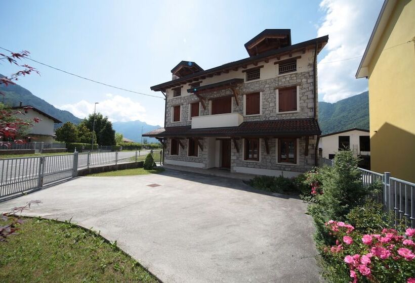 簡易ホテル Albergo Diffuso Valcellina Val Vajont In Cimolais