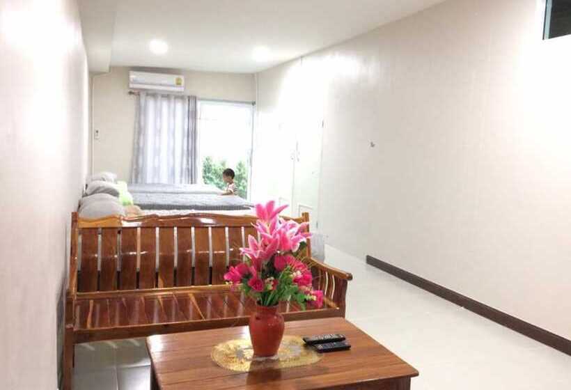 호텔 Bansarapoj Resort