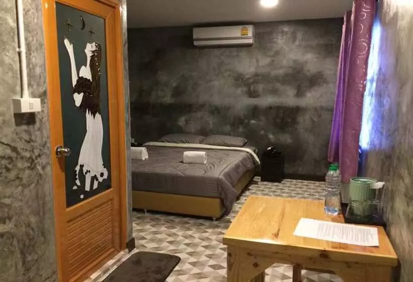 ホテル Bansarapoj Resort