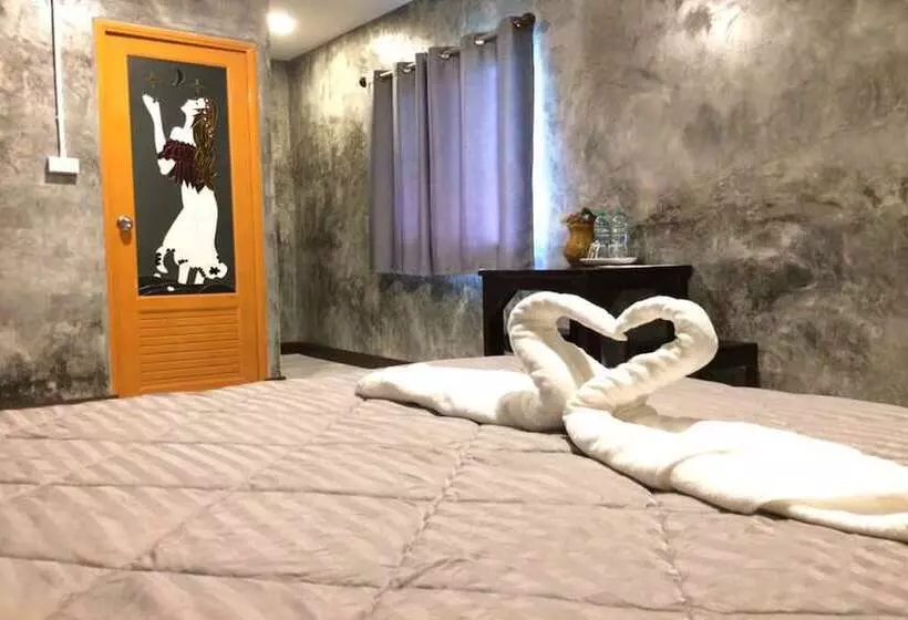 ホテル Bansarapoj Resort