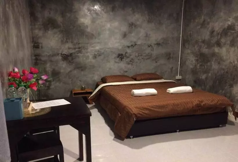 ホテル Bansarapoj Resort