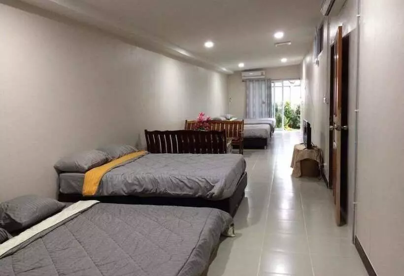 ホテル Bansarapoj Resort