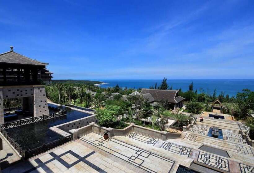 Otel Hainan Qizi Bay New Century Resort