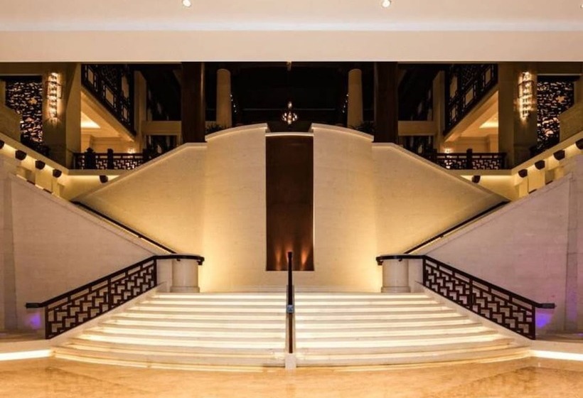 Otel Hainan Qizi Bay New Century Resort