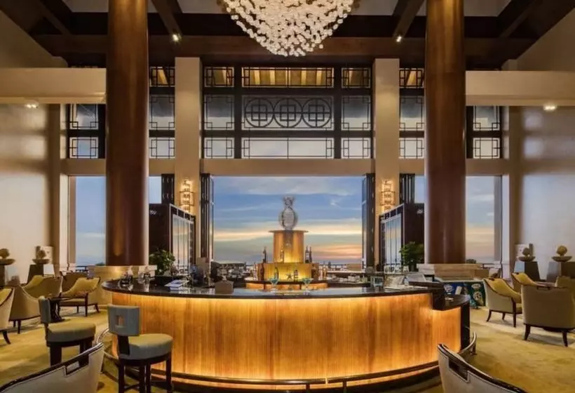 Hotelli Hainan Qizi Bay New Century Resort