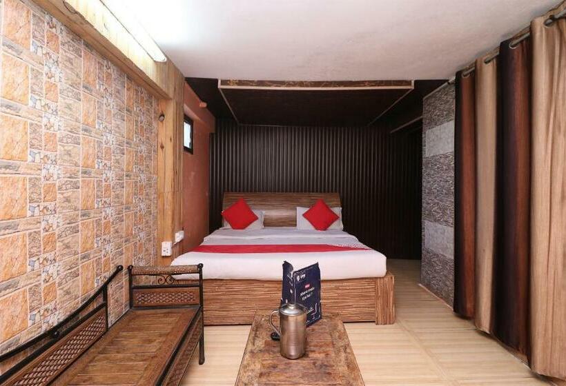 בית מלון כפרי Long View By Oyo Rooms