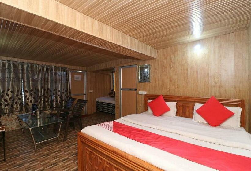 בית מלון כפרי Long View By Oyo Rooms