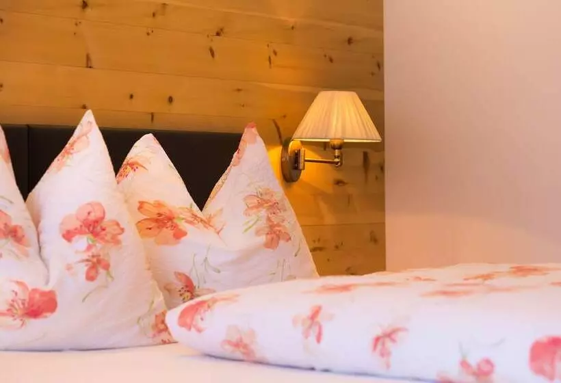 Hotelli Restaurant Rosmarie