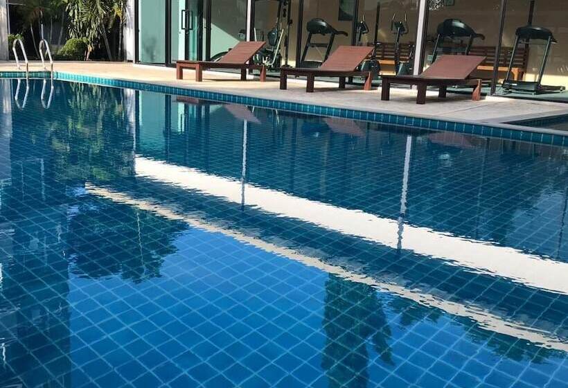 Отель The Park 304