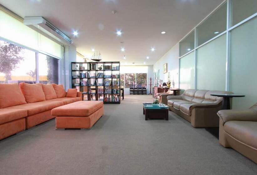 Отель The Park 304