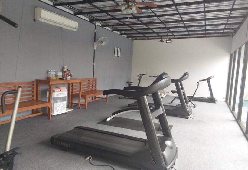 Отель The Park 304